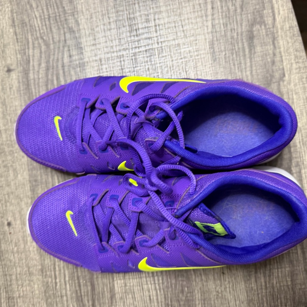 Nike Women's Athletic Shoes in Purple and Neon Yellow